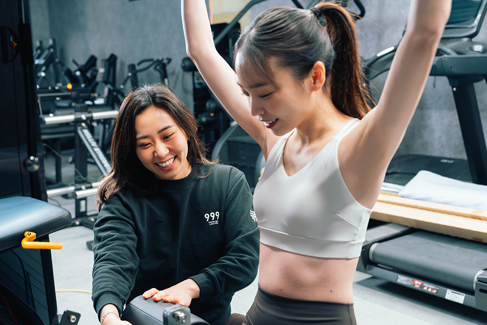 24時間フィットネスジム 御堂筋本町駅から徒歩１分 FitnessGym 999