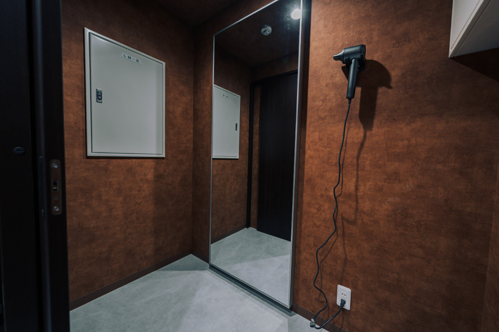 24時間フィットネスジム 御堂筋本町駅から徒歩１分 FitnessGym 999