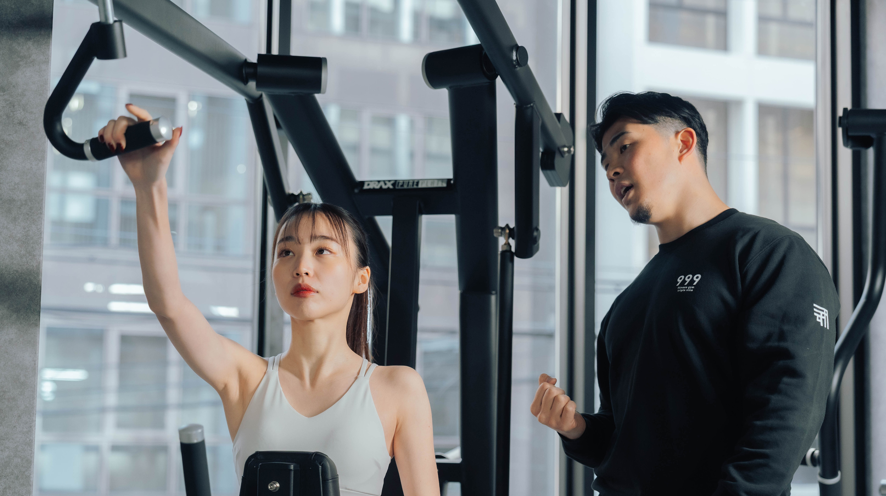 24時間フィットネスジム 御堂筋本町駅から徒歩１分 FitnessGym 999